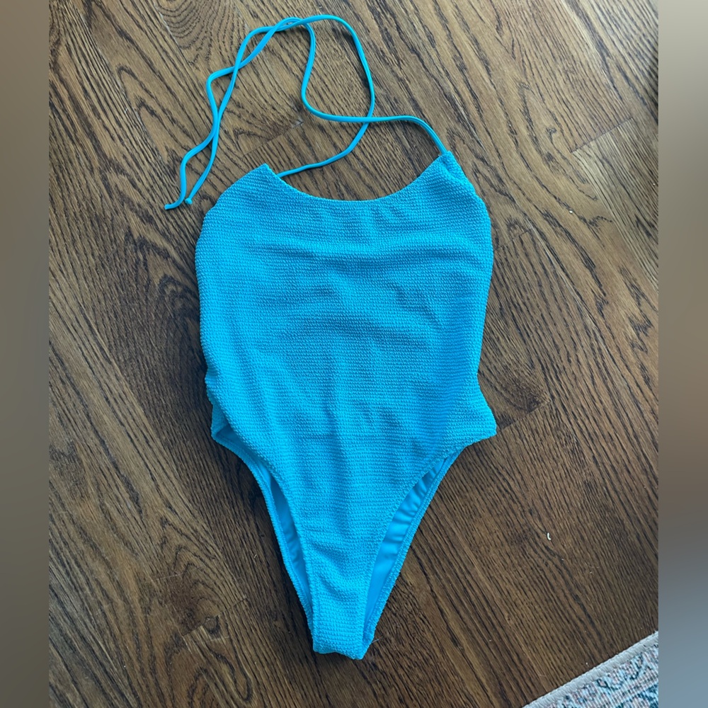 Pacsun one piece swimsuit (medium)
